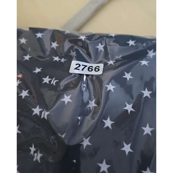 Catherines Black Stars Print Short Sleeve Button Down Shirt Womans Plus Size 1X - Picture 6 of 6